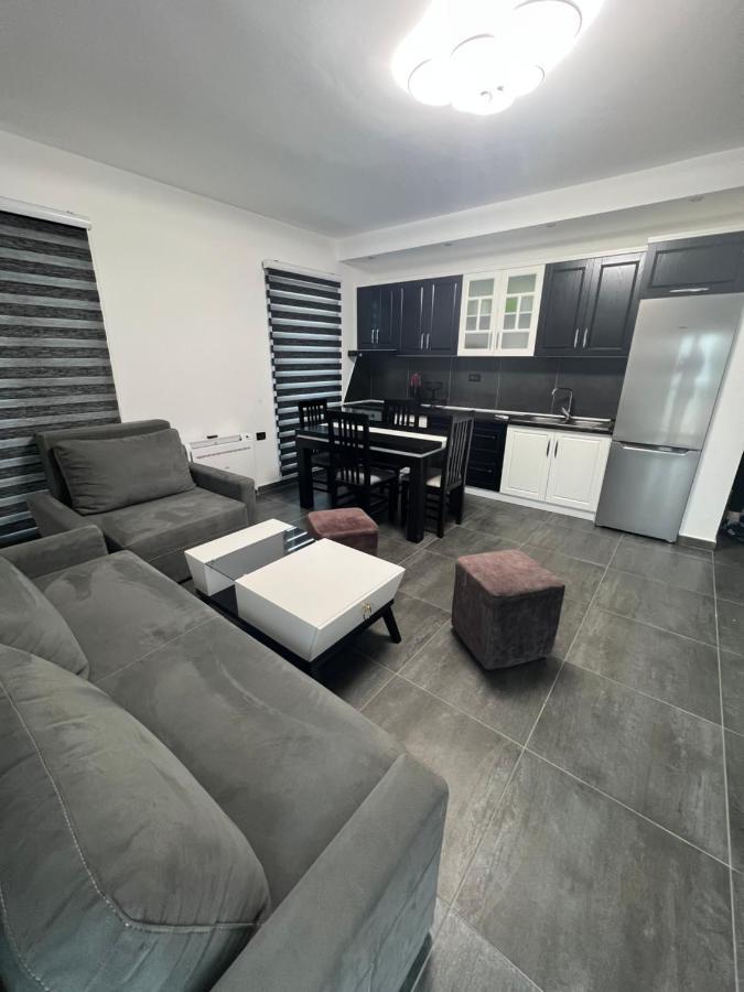 Dolce Italia Residence Radhimë Exteriör bild